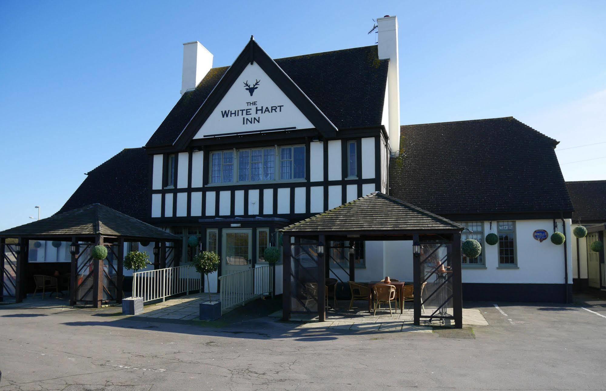 مبيت وإفطار سويندون The White Hart, Wroughton المظهر الخارجي الصورة